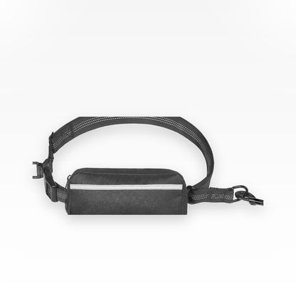 Hands-Free Dog Leash with Zipper Pouch - studio image 2